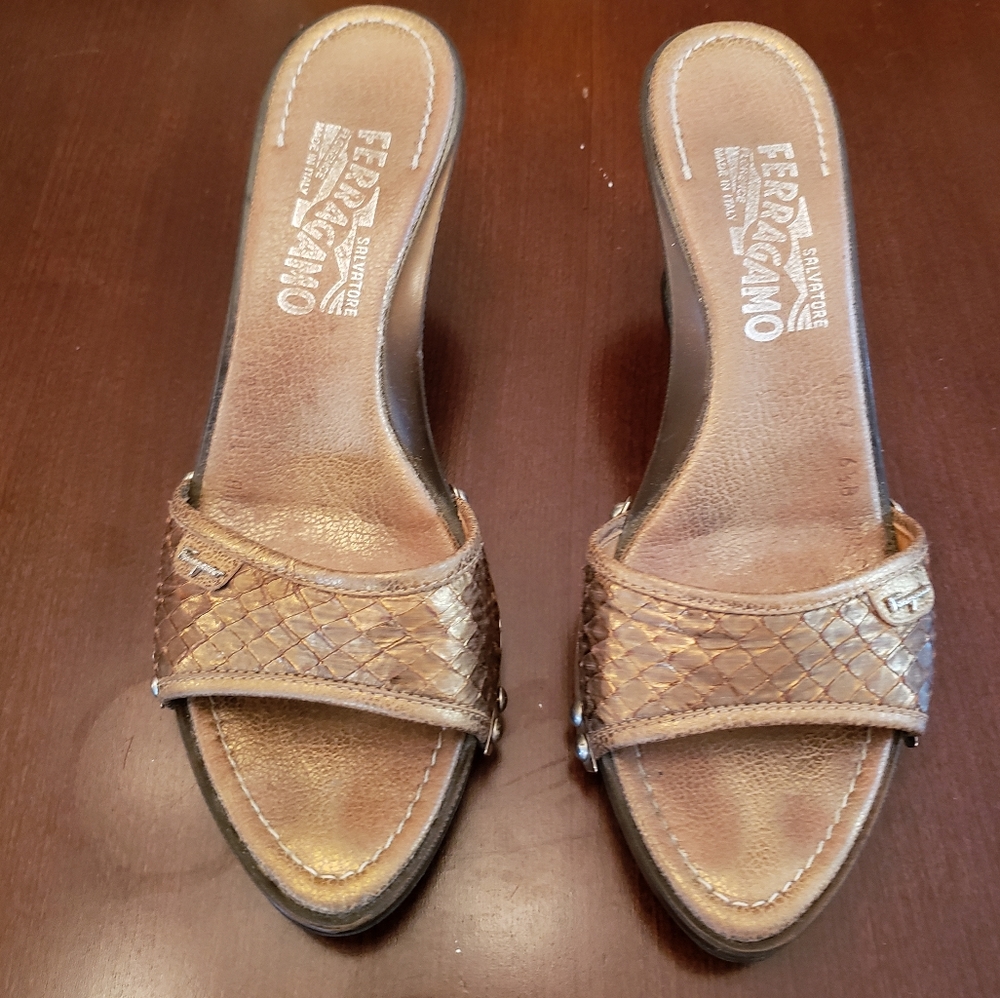 SOLD!! SALVATORE FERRAGAMO OPEN TOE ICONIC WEDGE SANDALS